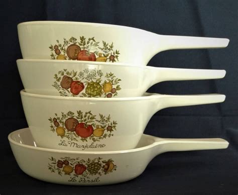 Some sets consisted of a single dish (with lid), the catalog number of which differed from the model number of of the item, e. . Corningware vegetable pattern